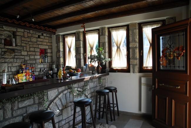 Guesthouse Petrino Pezoúla 外观 照片